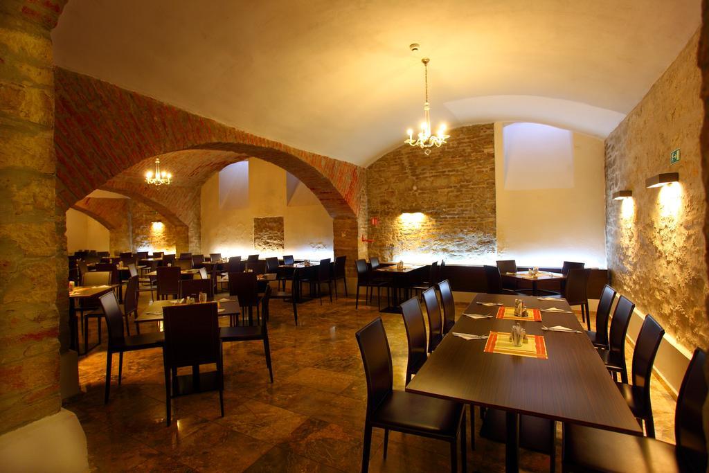 Elephant Design Prag