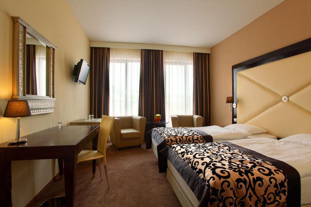 Elephant Design 4* Prag