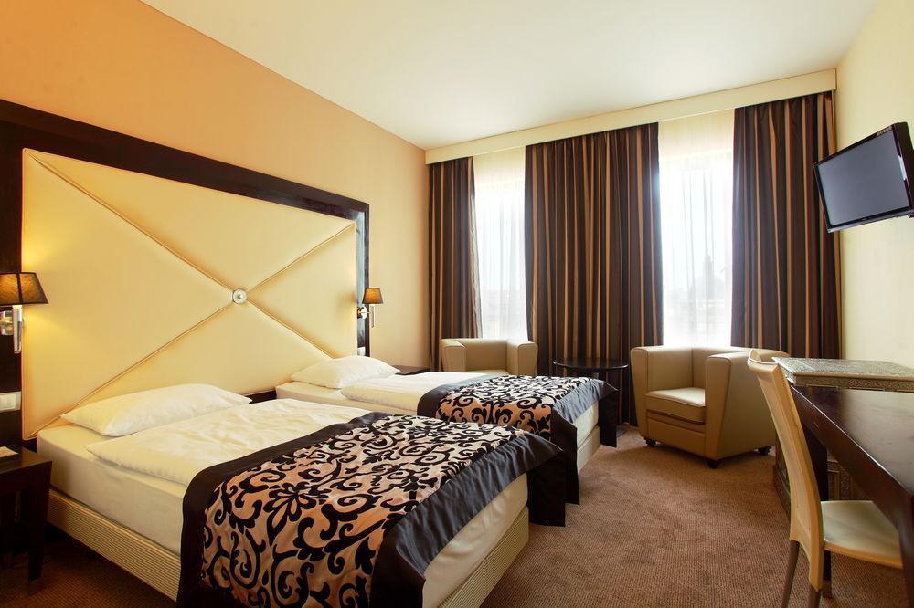 Elephant Design Hotel 4*